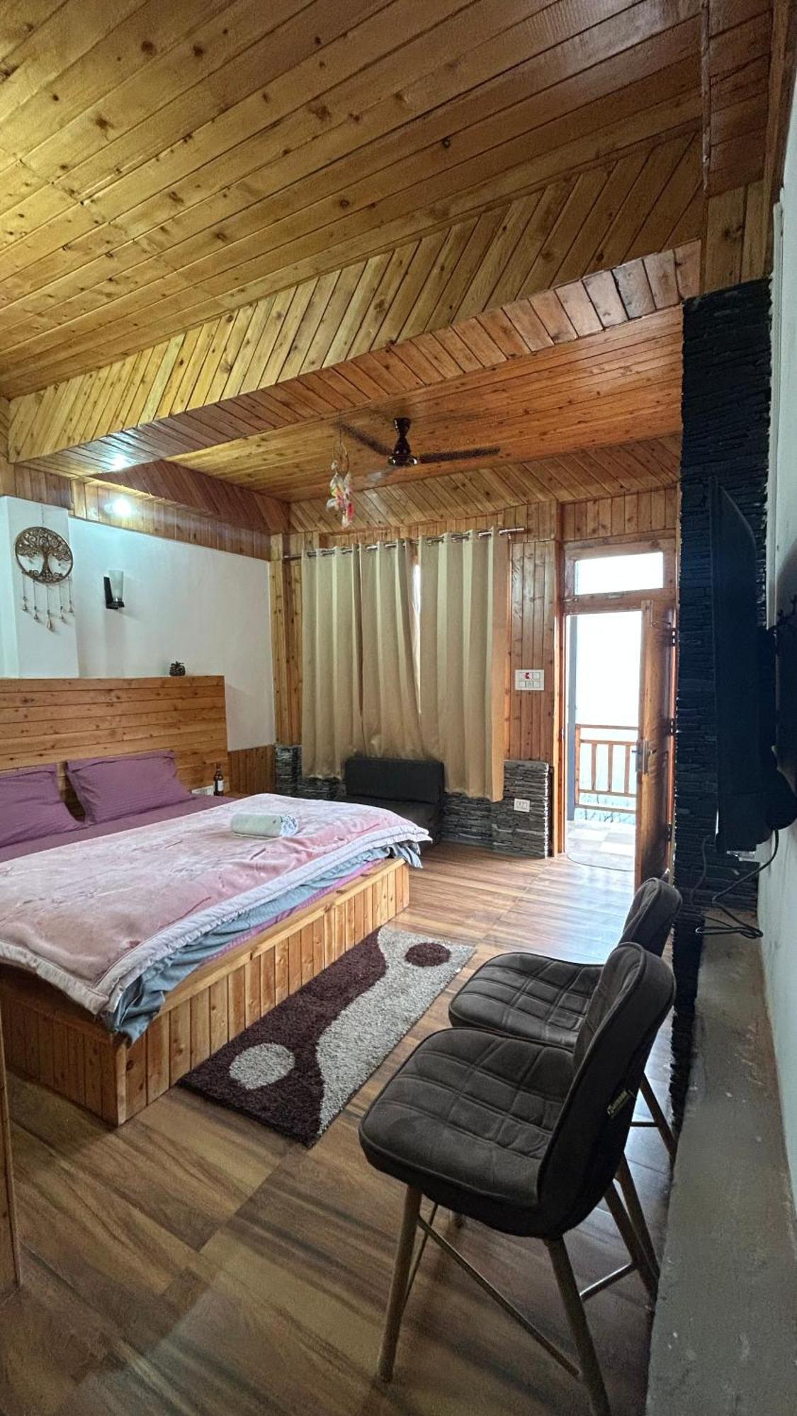 The Himalayan Sukoon Villa Near Jibhi Banjār Exterior foto